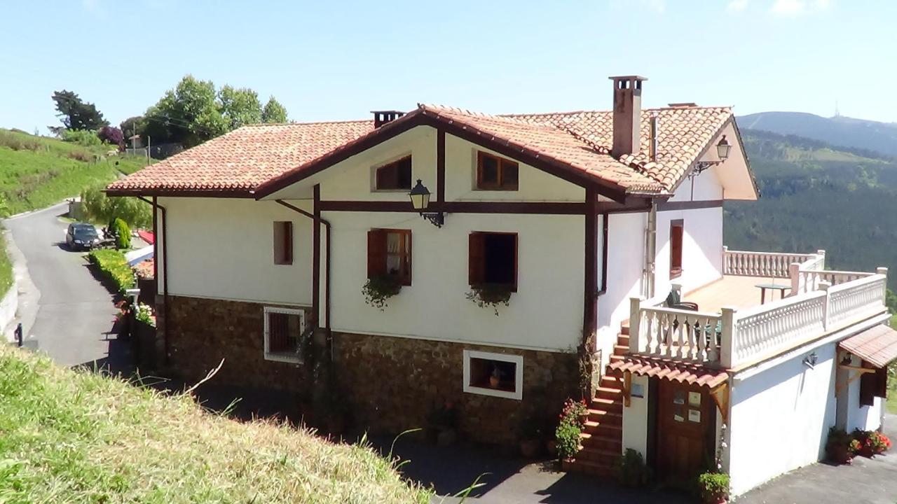 Agroturismo Kasa Barri Bermeo Bagian luar foto